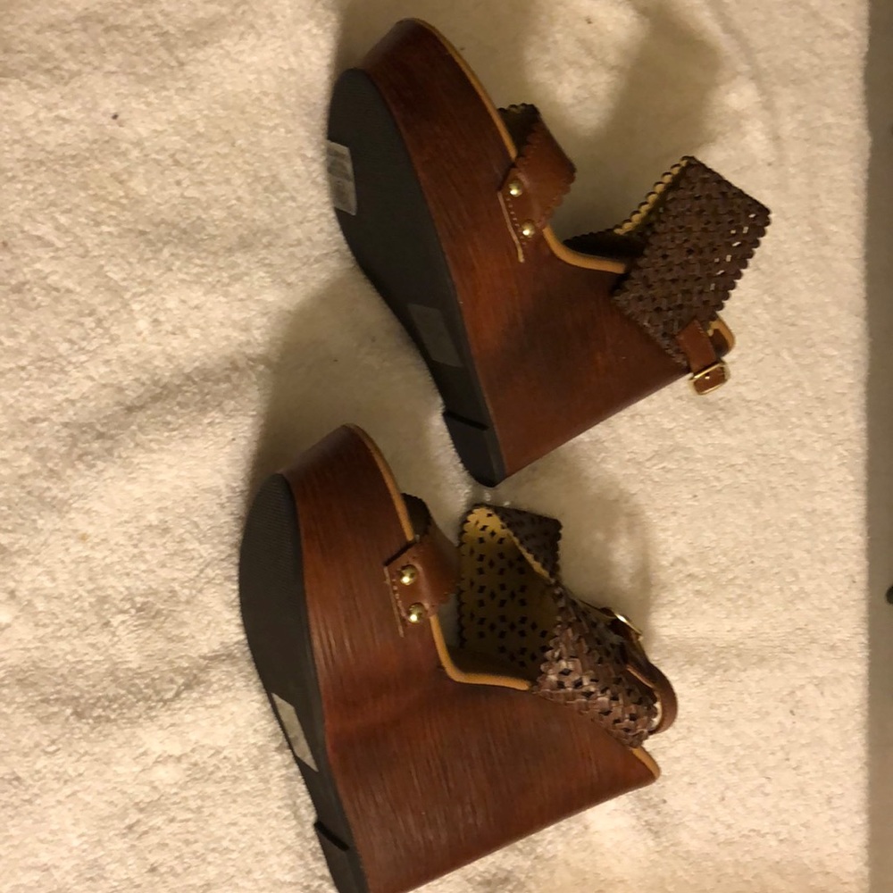 Brown wedges
